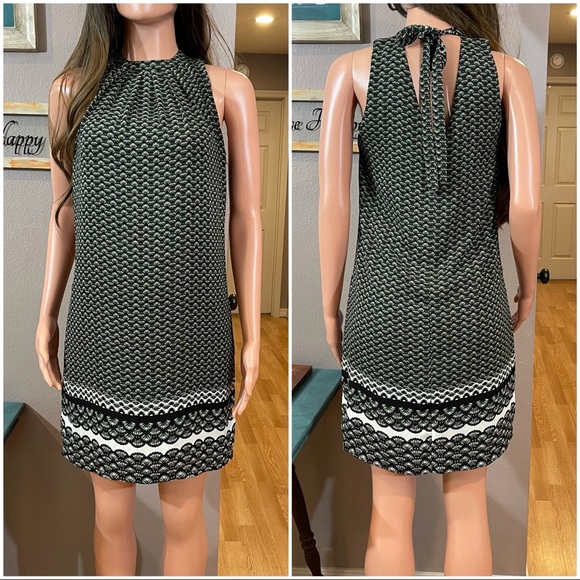 H&M Dresses & Skirts - H&M black green tie back dress